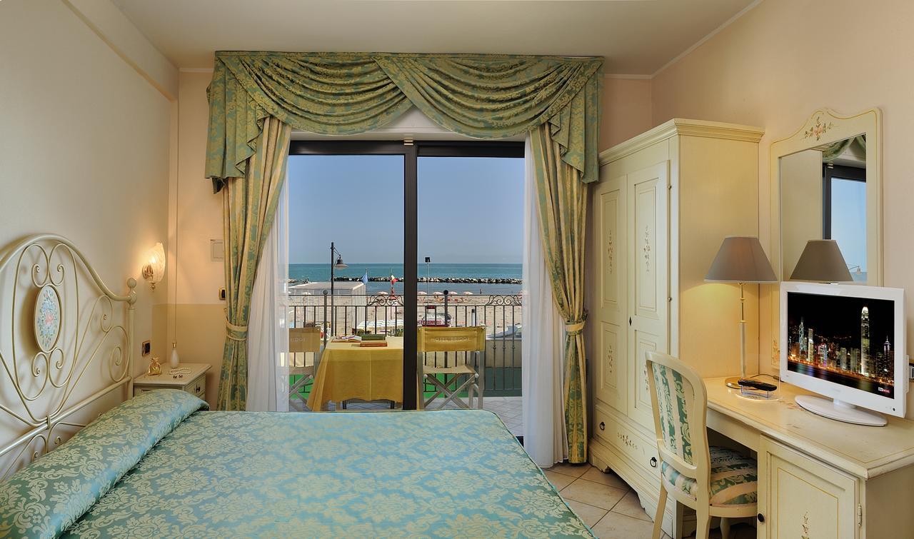 Hotel Bridge Bellaria-Igea Marina Exteriér fotografie